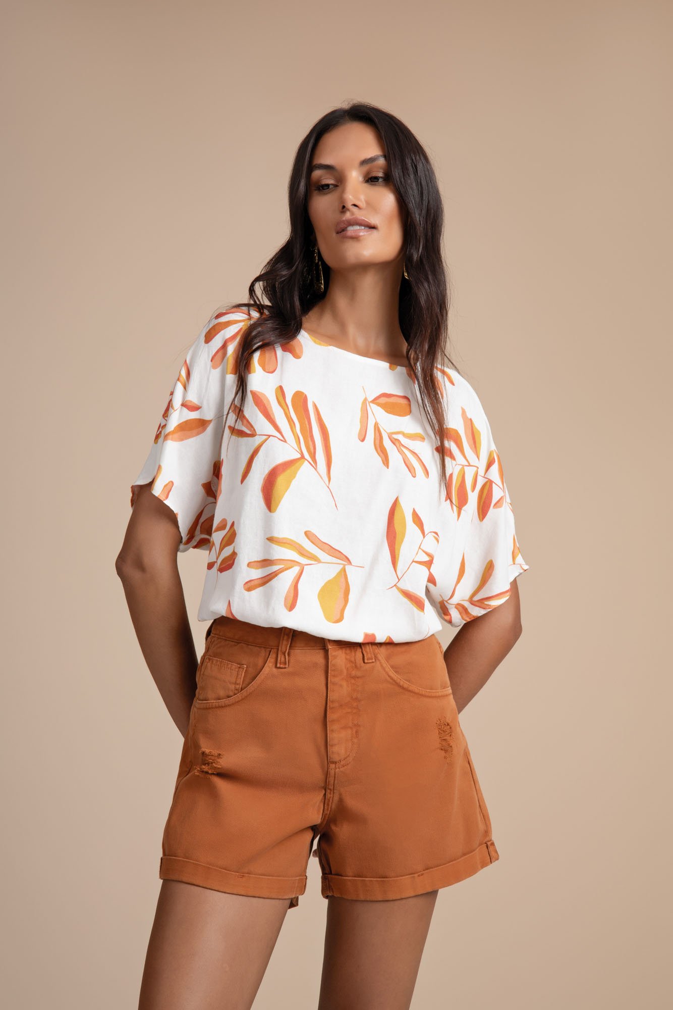 Shorts Mom Delfi Flor de Lis