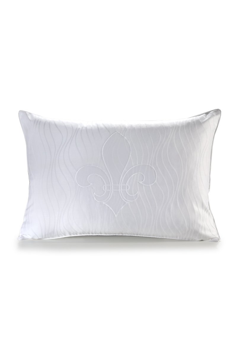 Acabamento em jacquard com padr&atilde;o discreto