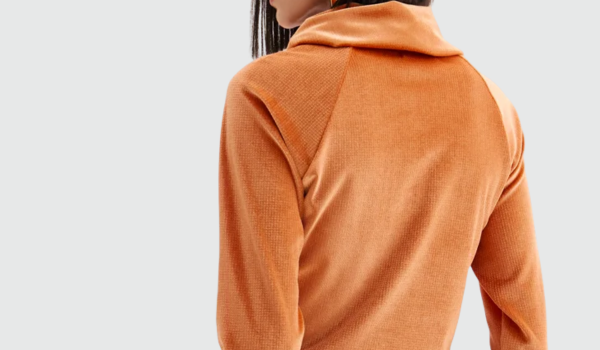 Detalhe da Blusa Flor de Lis