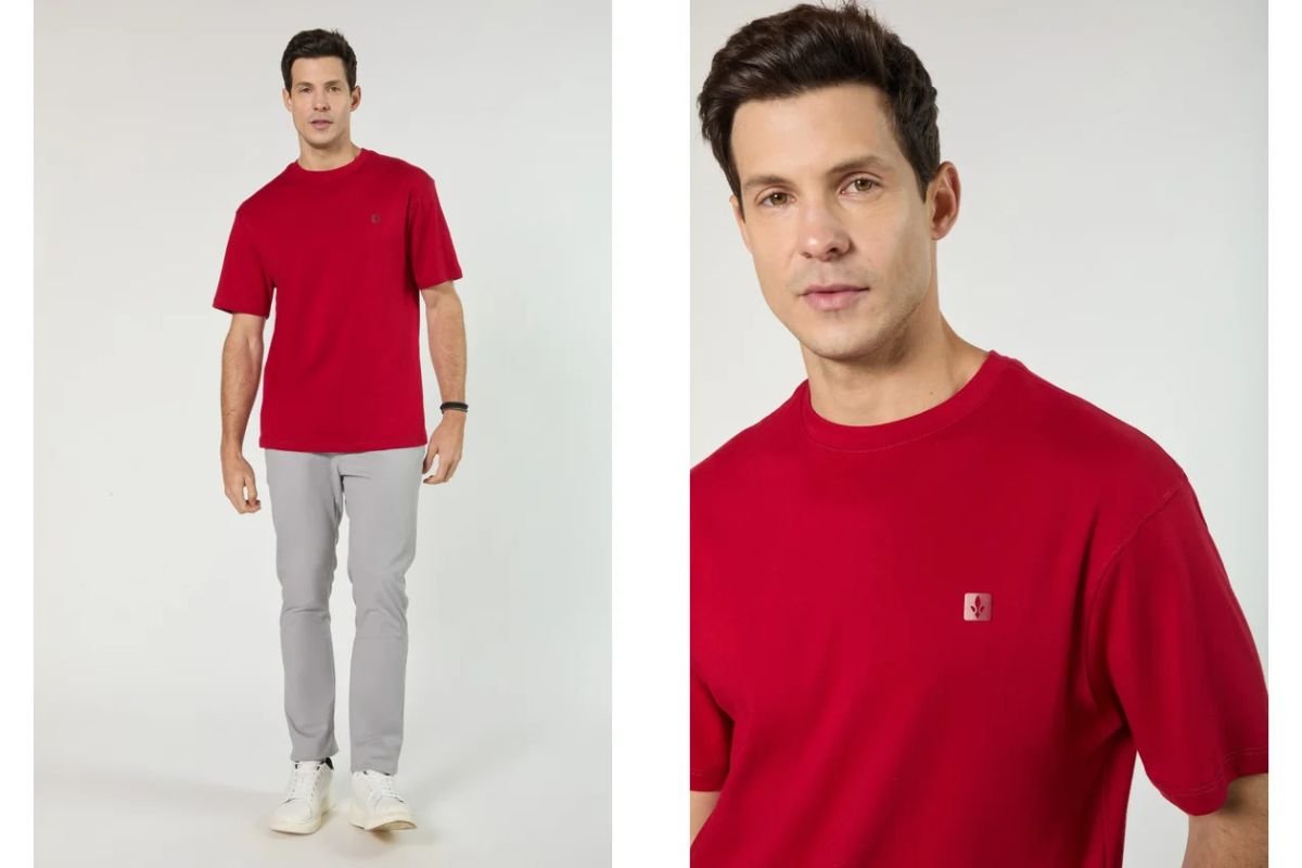modelo com calca jeans e camiseta vermelha